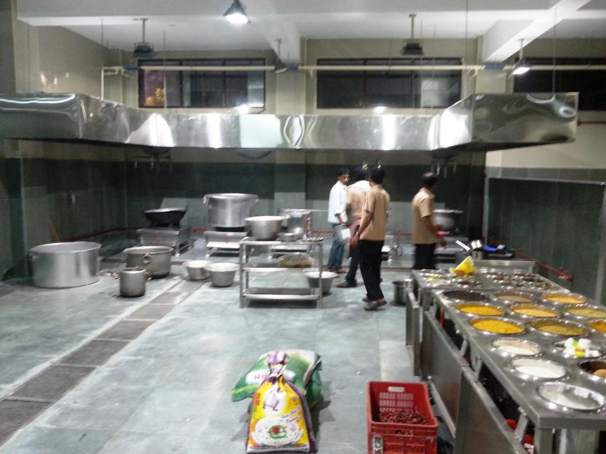 Central kitchen 5